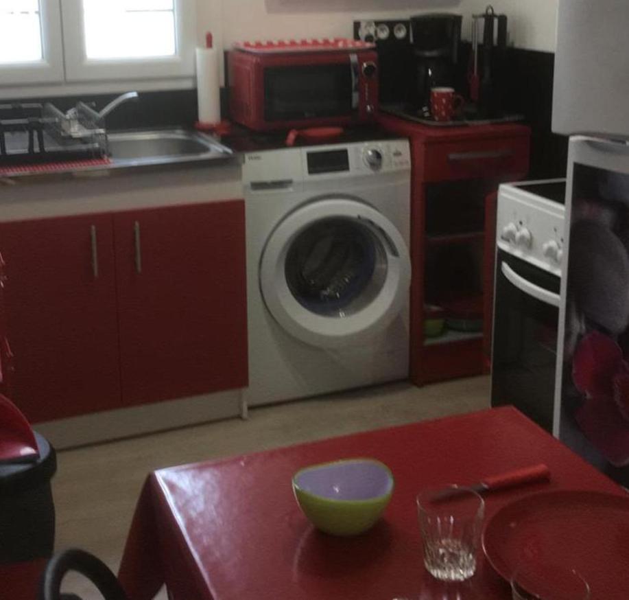 Stunning 4-Bed House In La Bourboule Villa Exteriör bild