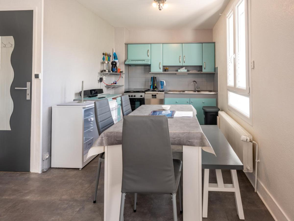Stunning 4-Bed House In La Bourboule Villa Exteriör bild